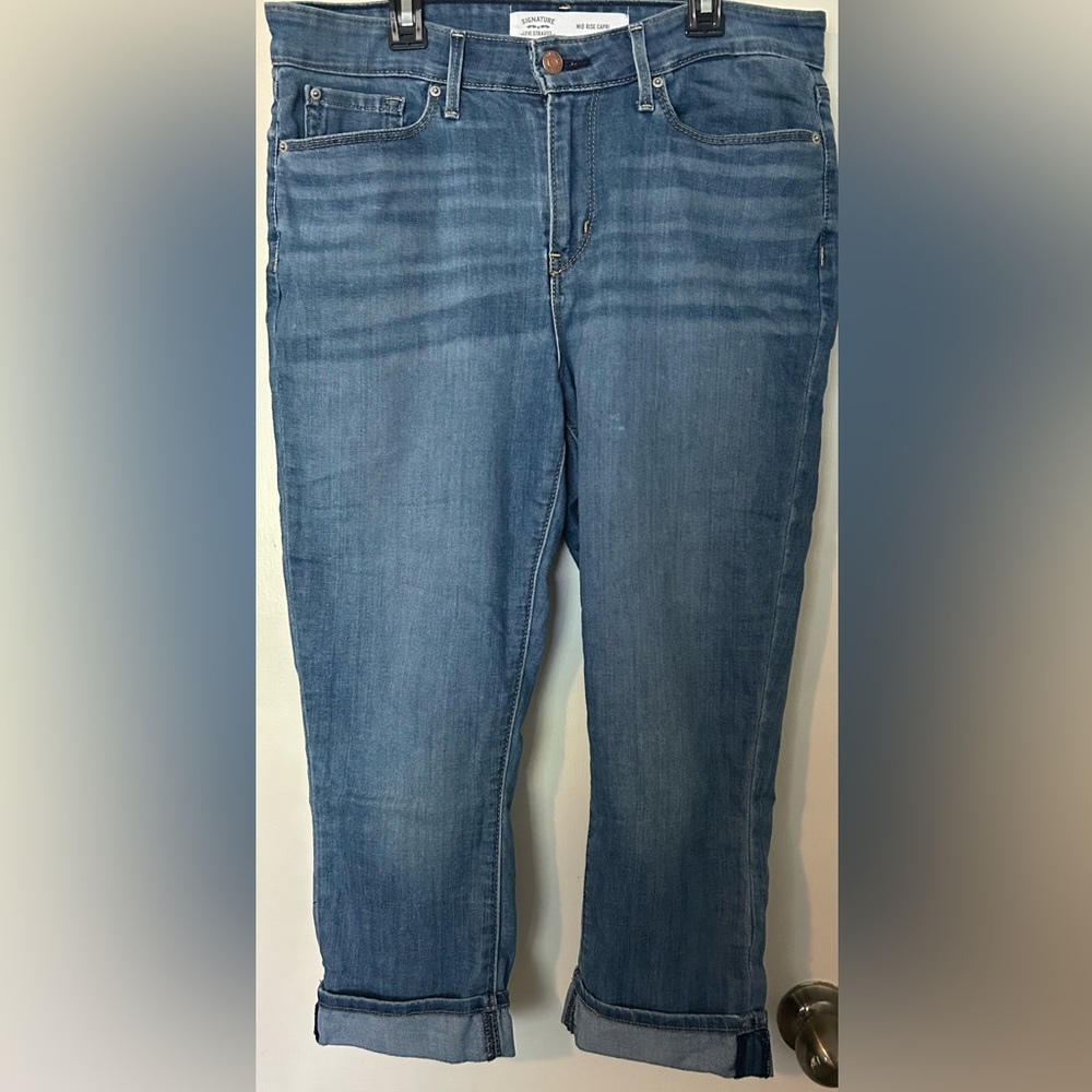 Levi’s brand ladies Capri pants size 10/30